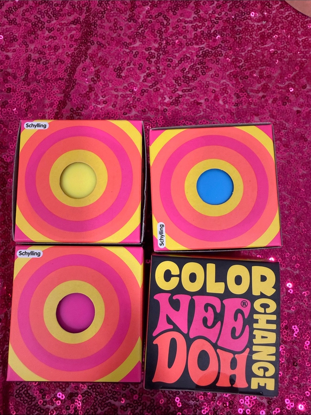 Needoh Color Change - Pink & Blue Color-Change Toy